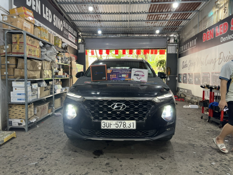 Độ đèn nâng cấp ánh sáng Bi Henvvei L85 Pro cho xe Hyundai Santafe